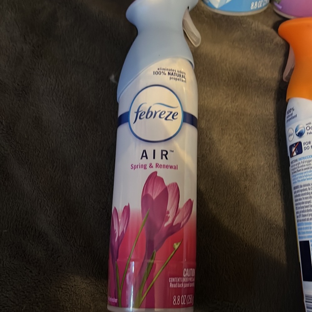 COPY - Febreeze air freshener - Picture 3 of 7